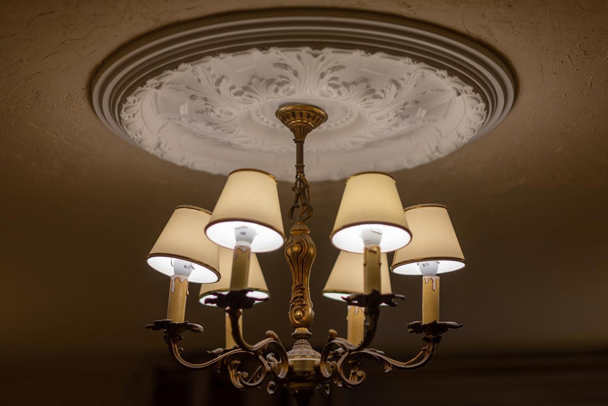 Hotel Boutique Saint-Louis Lisieux Bagian luar foto